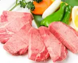 厚切りタン塩(焼肉家族 中野店)