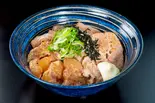 とろとろ豚軟骨と炙りチャーシューのあいもり丼（東京油そば池永）