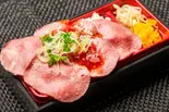 【牛たん倍盛り】【おろしポン酢】極みのレア牛タン弁当(牛たん一九 中野本店)