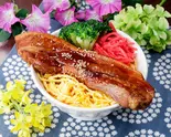 【名物】丸々一本角煮丼(小盛)（【名物！丸々一本角煮丼】大将のうまとろ食感じっくり煮込み）