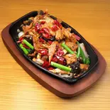 白モツの四川風辛口炒め（四川料理 酔盧）