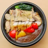 サラダチキンを食べるカレー丼(鳥もも)（鳥益）