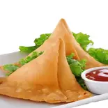 サモサ 2P  samosa 2P（マヒマ 日比野店）