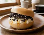 オレオ＆濃厚クリームチーズベーグルサンド Oreo ＆ cream cheese bagel sandwich（【ニューヨーカーズベーグル】BB Monster）