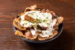 デカ盛り牛カルビチーズ丼（デカ盛り肉丼専門 気多 -げた-）