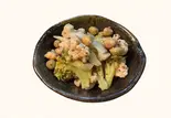彩り野菜のオーロラ和え（毎日食べたくなる唐揚げのお店 おかどや）