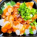 エビユッケ丼(ドン丼丸)