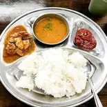 ダルバートセット Dal Bhat Set（シティマートオキナワ）