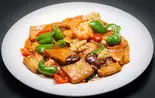 海鮮と揚げ豆腐のカキ油ソース炒め（本格中華料理 永利 六本木店）