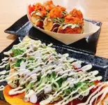 ねぎいか焼きとキムチたこ焼きのセット【キムチ・マヨ】（【大阪名物 揚げたこ焼き・イカ焼き】粉もん屋 清水店）