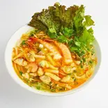 ピリ辛海鮮のブン（ベトナム料理フォーロック）