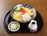 冷たぬき蕎麦 Cold Soba with Tempura Scraps（そば処 海老民本店）