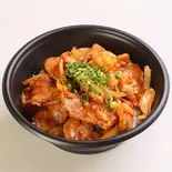 豚キムチ丼（まるべん）