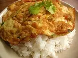 タイ風卵焼きご飯（コォア・ターウォン）