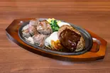肉汁たっぷりハンバーグ&サイコロステーキ(HERO'S ステーキハウス 笹塚店)