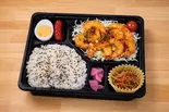 エビチリ弁当（YOUキッチン）