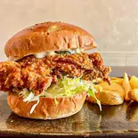 フライドチキンバーガー/Fried Chicken Burger（バーガーバル ダンディ）