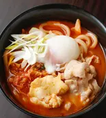 スンドゥブチゲ豚カルビチーズうどん（匠のうどん 彩屋 芝浦店）