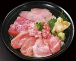 特選四種の鮪丼（すし魚銀 JR千葉駅前店）