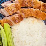 脆皮烧肉饭 ローストポーク飯（ヤミーダック麻辣湯 溝の口店）