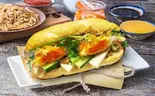 目玉焼きバインミーBánh mì trứng opla(バインミーゴンゴン高田馬場店,ベトナムサンドイッチ専門店)