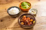 豚の角煮弁当（酒ワイン食堂 今日どう？）
