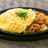 豚オム焼きそば(鉄板やきそば 名古屋店)