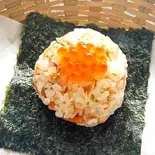 〇鮭イクラ Salmon Roe（魚屋のおむすび丸徳）