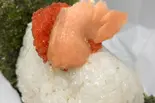 さけ明太子「ダブルの具材」（「おむすび おにぎり」シイナノゴハン (肉巻きおむすび 豚汁 生姜焼き ハンバーグ)）