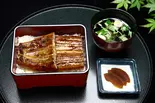 築地のうな重 上 (肝吸い・奈良漬け付き)(築地ダイニング 金のうなぎ 上野毛店)