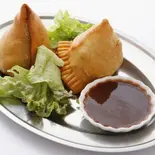 サモサ Samosa (1ps)（インドネパールレストランかんぱい蒲田）