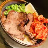 キムチ 上塩タン丼 200g（[こだわりの炭火炙り]ハラミ＆カルビ丼 一牛）