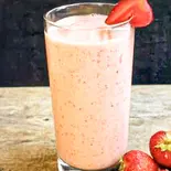 ストロべリー ラッシー Strawberry Lassi（TikaDevi）