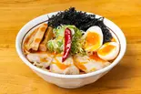 旨辛背脂煮干そば全部のせ(中華そば 一陽来復)