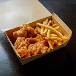 【名物】にんにくももザンギ(得10ヶ)（なるとキッチン 武蔵小杉北口店）
