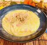 キノコとベーコンのジェノベーセクリームきしめん(おばんざいときしめん鯱)