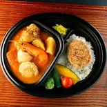 チーズインハンバーグ×シーフードチキンカレー（【北海道×肉×カレー】ななつぼし 南浦和店）