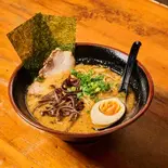 豚骨ラーメン .（麺屋参壱）