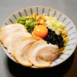 極上チャーシュー4枚のせ油そば(【超美味でも980円】まぜぬなら まぜてみせよう まぜ麺屋 堺店)