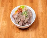 塩黒毛和牛カルビ丼（焼肉たじま）