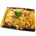 親子丼弁当（【カツが自慢のお弁当】愛はカツ❣）