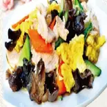 キクラゲと卵の肉炒め 木須肉（台湾料理 金彩）