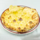 ガーリックチーズナン Garlic Cheese Nan(インド&タイ料理新所沢店)