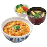 親子丼 みそ汁＆サラダセット（なか卯 阪急桂駅東口店）