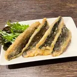 グルクンの唐揚げ（沖縄料理とカレー 普天間ベース）