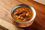 【単品】ミックス豆とチキンのカレー Single item:mixed beans and chicken curry(タイ&インド 神楽坂エスニック CARAVAN SAPANA(キャラバンサパナ))