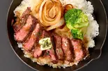 【スパイシー】ケイジャン牛ハラミバターステーキ Cajun Harami Butter Steak（濃厚ローストビーフとハラミ丼「タルビー」 上平間店）