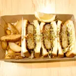 ● 肉入り大判コロッケ(100g！)サンド・ポテトセット Korokke Sandwich Combo（カツサンドのお店 キッチン88）