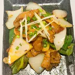 鶏皮炒め Stir Fried Chicken Skin（B＆Bkitchen）