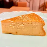 ベイクドチーズケーキ(ビターキャラメル)(cafe ふぅ)